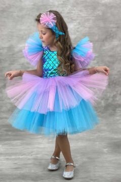 Kız Çocuk Kare Yaka Sıfır Kol Omuzları Tül Detaylı Göğsü Pullu Eteği Rengarenk Tüllü Abiye