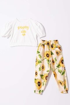 Kız Çocuk Ay Çiçeği Desenli  Eşofman Altı ve Yazı Baskılı Beyaz Eşofman Takım