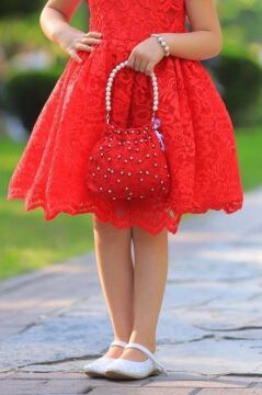 Kız Çocuk Üzeri Boydan Dantel Güpür İşlemeli Şeffaf Tüllü Sıfır Kol Kırmızı Elbise