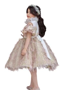 Kız Çocuk Palyaço Yaka Düşük Omuzlu Balon Kollu Eteği Kırçıllı V Kesim Detaylı Pudra Abiye