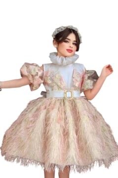 Kız Çocuk Palyaço Yaka Düşük Omuzlu Balon Kollu Eteği Kırçıllı V Kesim Detaylı Pudra Abiye