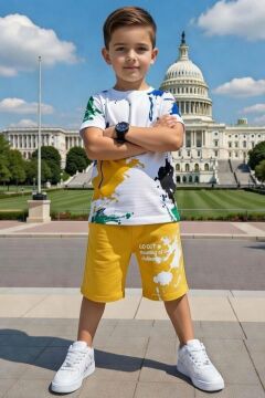 Erkek Çocuk Üzeri Karışık Renkli Boya Detaylı Sarı Şortlu Takım