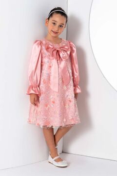Kız Çocuk Göğsü Kurdele ve Üzeri Kelebek İşlemeli İspanyol Kollu Somon Şifon Elbise