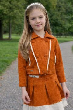 Kız Çocuk Şerit Detaylı Gömlek Yaka Ceket Beli Manşetli Piliseli Süet Taba Etekli Takım