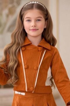 Kız Çocuk Şerit Detaylı Gömlek Yaka Ceket Beli Manşetli Piliseli Süet Taba Etekli Takım