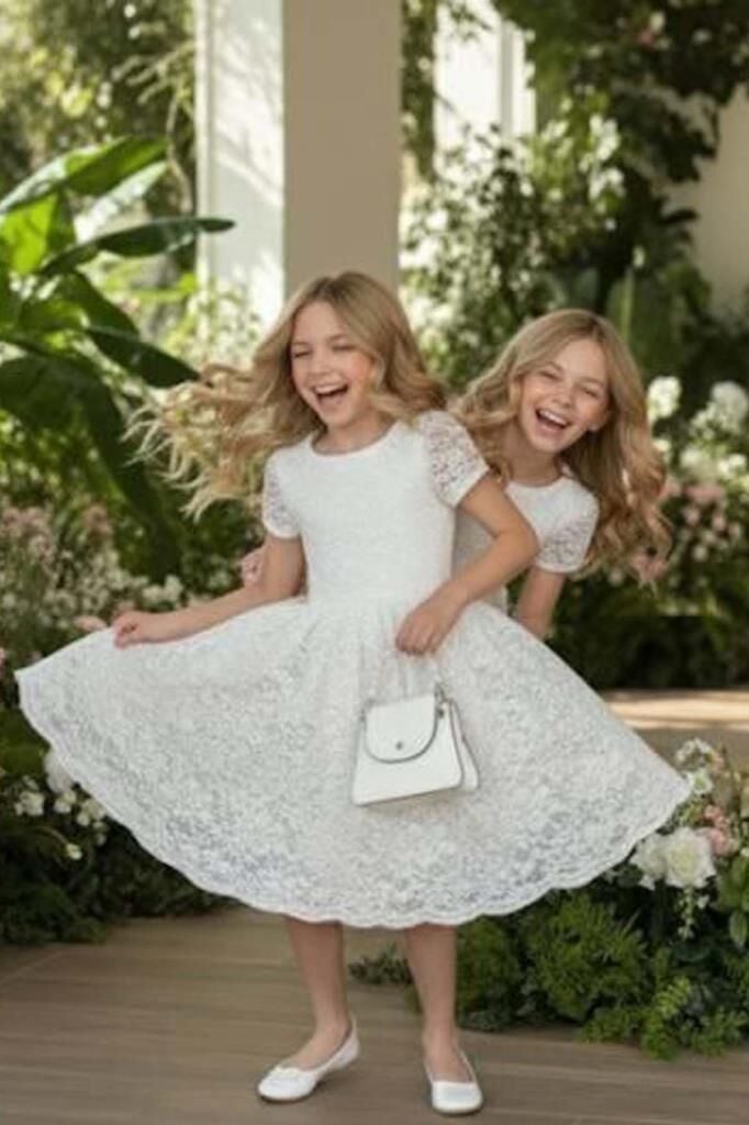 Kız Çocuk Üzeri Dantel İşlemeli İçi Astarlı Simli Beyaz Abiye