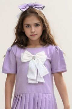 Kız Çocuk Göğsü Fiyonk Detaylı Eteği Pliseli Lila Elbise