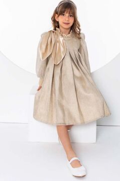 Kız Çocuk Omzu Kurdele Detaylı Yakası Fırfırlı Şerit Pullu Pileli Gold Elbise