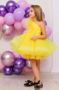 Kız Çocuk Omuzdan Göğse Tüylü Tek Omuz Eteği Kabarık Tüllü Sarı Abiye