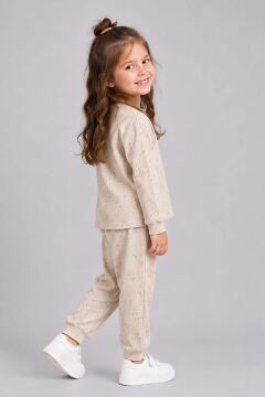 Kız Çocuk Bilekleri Lastikli Boydan Papatya Kazak Paçaları Manşetli Bej Pijama Takımı