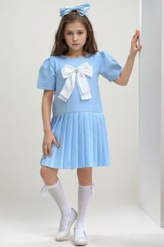 Kız Çocuk Göğsü Fiyonk Detaylı Eteği Pliseli Mavi Elbise
