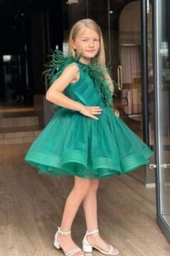 Kız Çocuk Omuzdan Göğse Tüylü Tek Omuz Eteği Kabarık Tüllü Yeşil Abiye