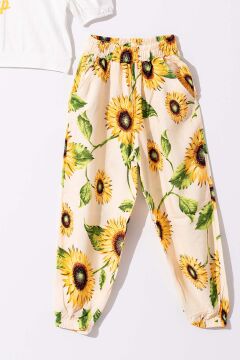 Kız Çocuk Ay Çiçeği Desenli  Eşofman Altı ve Yazı Baskılı Beyaz Eşofman Takım