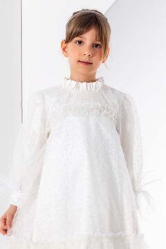 Kız Çocuk Yakası ve Göğsü Fırfırlı Bilekleri Kırçıllı Üzeri Puantiye Detaylı İçi Şifon Beyaz Elbise