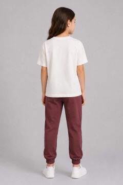 Kız Çocuk Göğsüden Papatya Ve Yazı Detaylı T-Shirt Çift Cep ve İp Detaylı Eşofman Takım