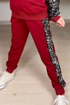 Kız Çocuk Bisiklet Yaka Kollarında ve Göğsünde Kalp Pulpayet İşlemeli Kırmızı Eşofman Takım