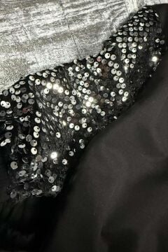 Kız Çocuk Bisiklet Yaka Kollarında ve Göğsünde Kalp Pulpayet İşlemeli Siyah Eşofman Takım