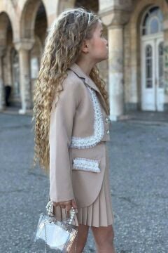 Kız Çocuk Güpür Ve İnci Şerit Detaylı Ceket Asimetrik Kesim Piliseli Bej Etekli Takım