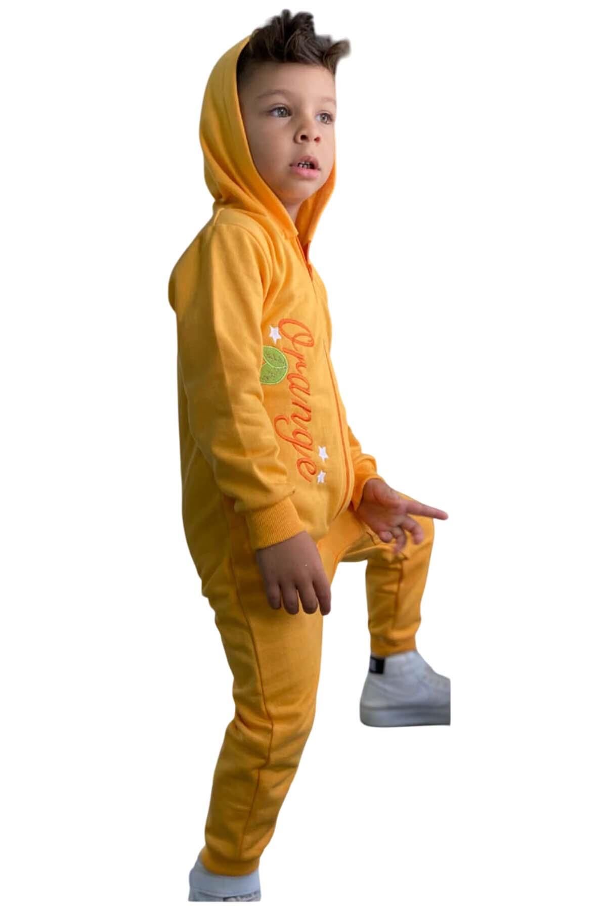 Erkek Bebek Üzerinde Portakal Yazı ve Baskılı Önü Fermuarlı Kapüşonlu Turuncu Tulum