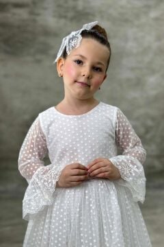 Kız Çocuk Üzeri Puantiye Detaylı Kolları Şeffaf Tüllü Prenses Beyaz Elbise