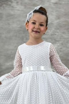 Kız Çocuk Üzeri Puantiye Detaylı Kolları Şeffaf Tüllü Prenses Beyaz Elbise