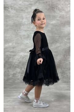Kız Çocuk Üzeri Puantiye Detaylı Kolları Şeffaf Tüllü Prenses Siyah Elbise