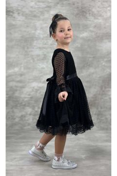Kız Çocuk Üzeri Puantiye Detaylı Kolları Şeffaf Tüllü Prenses Siyah Elbise