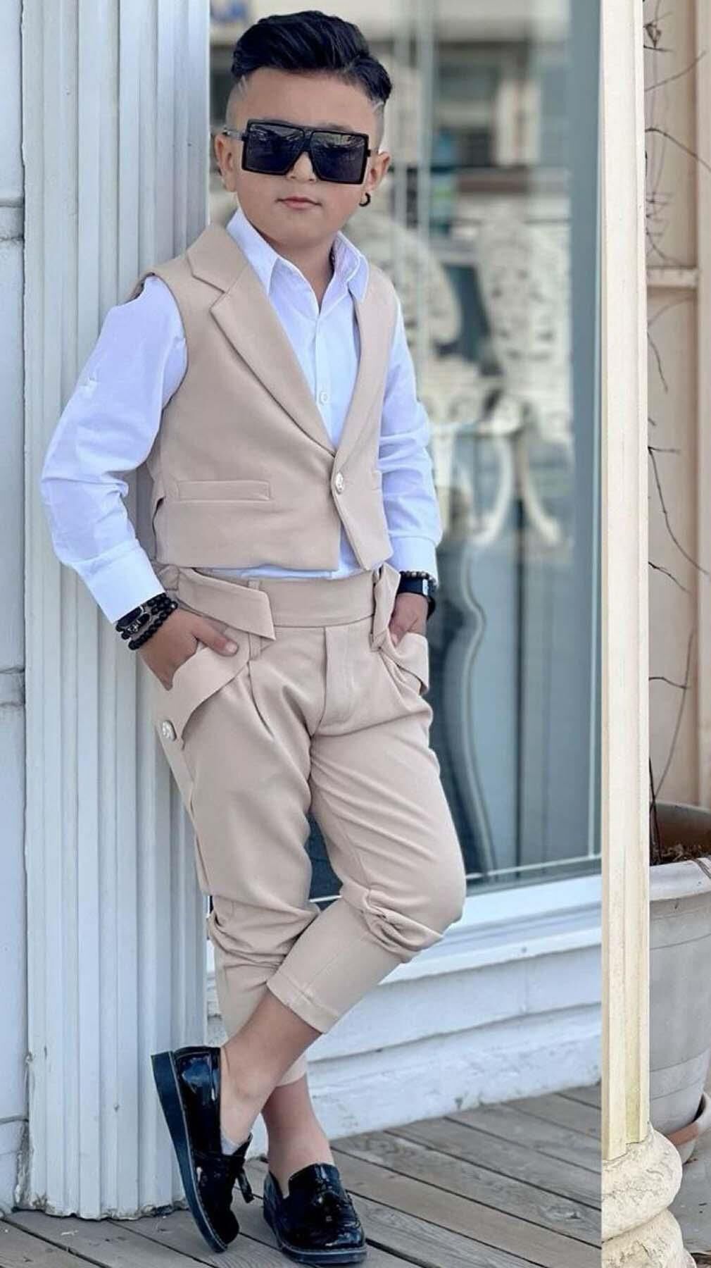 Erkek Çocuk Gümüş Düğme Detaylı Yelek Gabardin Beyaz Gömlek Krem Alt Üst Takım