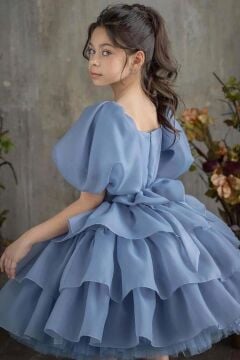 Kız Çocuk Kare Yaka Üzeri Kat Kat Pliseli Balon Kollu Kabarık Mavi Abiye