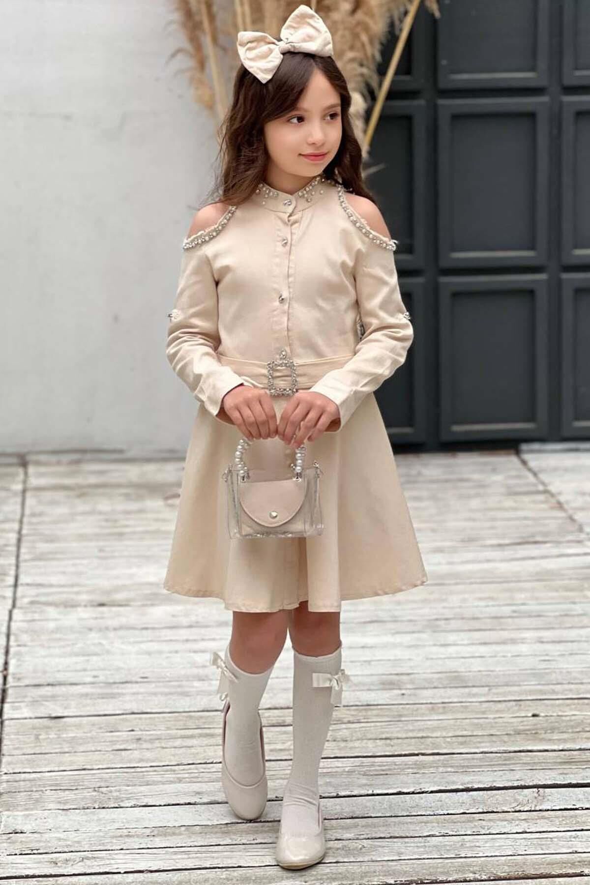 Kız Çocuk Omuzu ve Yakası Taş İşlemeli Bej Kot Elbise