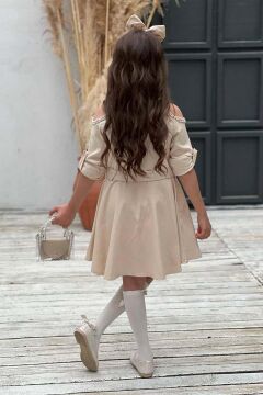 Kız Çocuk Omuzu ve Yakası Taş İşlemeli Bej Kot Elbise