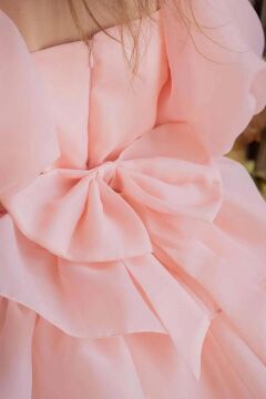 Kız Çocuk Kare Yaka Üzeri Kat Kat Pliseli Balon Kollu Kabarık Somon Abiye