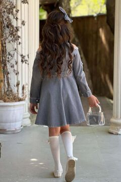 Kız Çocuk Omuzu ve Yakası Taş İşlemeli Gri Kot Elbise