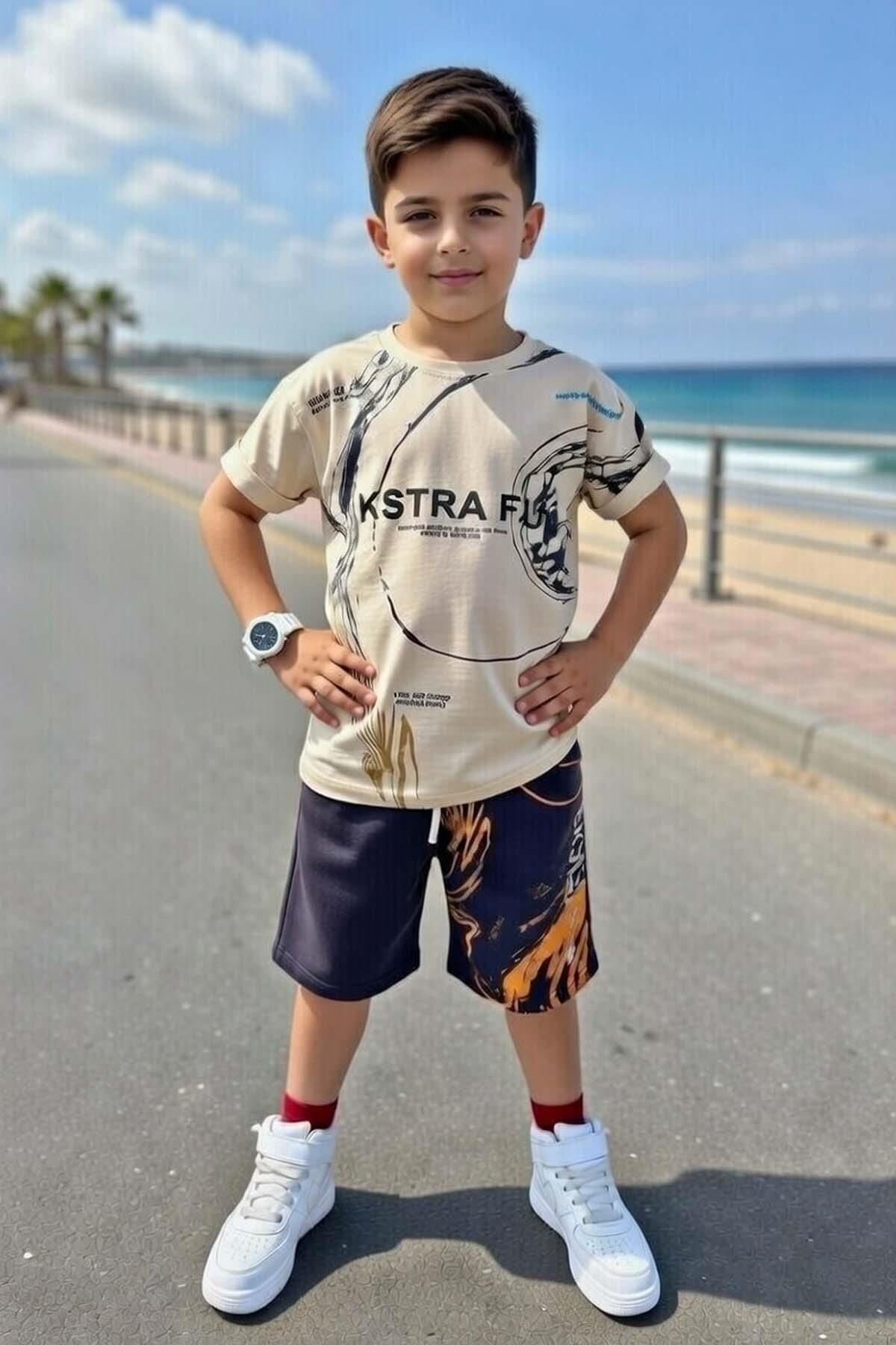Erkek Çocuk Üzerinde Şekiller ve Fun Yazı Baskılı Bej Tişört Şortlu Takım