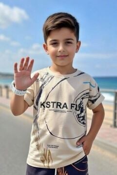 Erkek Çocuk Üzerinde Şekiller ve Fun Yazı Baskılı Bej Tişört Şortlu Takım