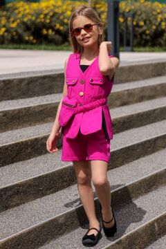 Kız Çocuk Düğme ve Cep Detaylı Kolsuz Yelek Penye Bluz Fuşya Şortlu Takım