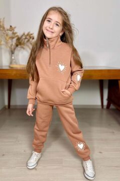 Kız Çocuk Kalp Emoji Baskılı Kanguru Cepli Fermuarlı Sweat Taba Eşofman Takım