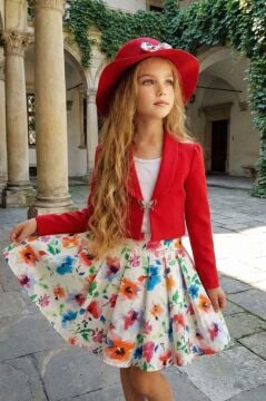 Kız Çocuk Kare Yaka Penye Bluz Kelebek Broşlu Kırmızı Ceket Gül Desenli Kabarık Etekli Takım