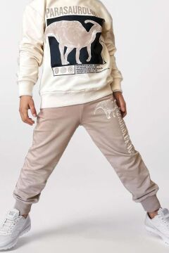 Erkek Çocuk Göğsünde Parasaurolophus Digital ve Yazı Baskılı Bej Eşofman Takım