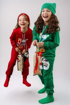 Kız Erkek Kardan Adam ve Yazı Baskılı Bereli Yeni Yıl Kırmızı Eşofman Takım