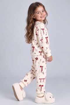 Kız Çocuk Üzeri Kurdela ve Kiraz Desenli Bilekleri Lastikli Krem Pijama Takımı