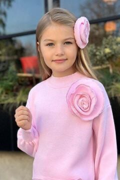 Kız Çocuk Balıkçı Yaka Omuzunda Gül Broşlu Kazak Bol Kesim Pembe Triko Alt Üst Takım