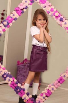 Kız Çocuk Little Yazı Baskılı T-Shirt Cep Detaylı Kemerli Bordo Deri Etekli Takım