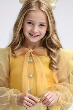 Kız Çocuk Boydan Düğmelei Transparan Detaylı Sarı Etekli Takım