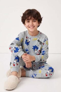 Erkek Çocuk Üzerinde Sonic Yazı ve Karakter Baskılı Gri Pijama Takımı