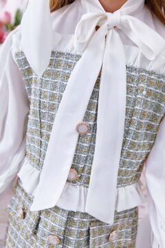 Kız Çocuk Yakası Bağlama Detaylı Kolları Şifon Beli Fırfırlı Üzeri Şanel Kumaş Yeşil Elbise