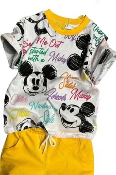 Erkek Çocuk Renkli Yazılar ve Karakter Baskılı Sarı Şortlu Takım
