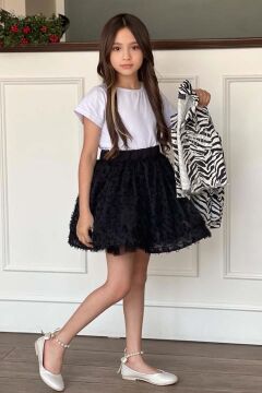 Kız Çocuk Bisiklet Yaka Penye T-shirt Zebra Desenli Jean Ceket Üzeri Kırçıllı Siyah Etekli Takım