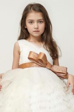 Kız Çocuk Simli Fiyonk Detaylı Kat Kat Tüllü Beyaz Abiye