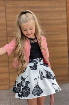 Kız Çocuk Şeffaf Dantelli Bluz ve Askılı Atlet Pudra Blazer Ceket Gül Baskılı Etekli Takım